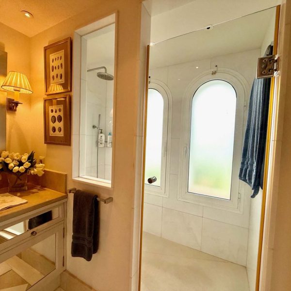 Amazing-penthouse-with-sea-views-for-sale-in-alcazaba-beach-estepona (10)