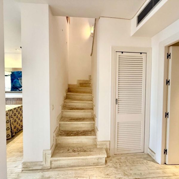 Amazing-penthouse-with-sea-views-for-sale-in-alcazaba-beach-estepona (13)