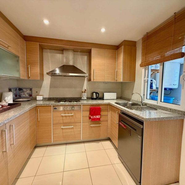 Amazing-penthouse-with-sea-views-for-sale-in-alcazaba-beach-estepona (21)