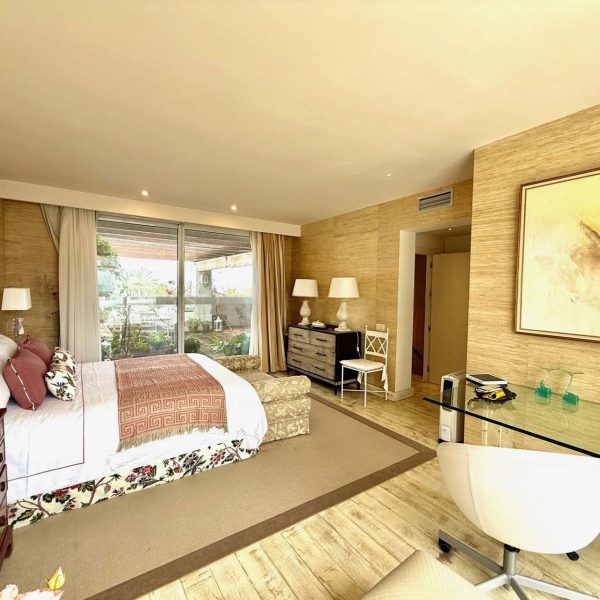 Amazing-penthouse-with-sea-views-for-sale-in-alcazaba-beach-estepona (32)