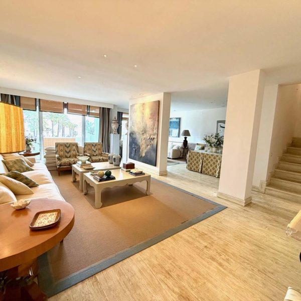 Amazing-penthouse-with-sea-views-for-sale-in-alcazaba-beach-estepona (5)