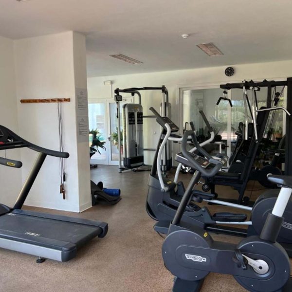 beautiful-groundfloor-apartment-with-garden-for-sale-in-alcabaza-beach-estepona (1)_1