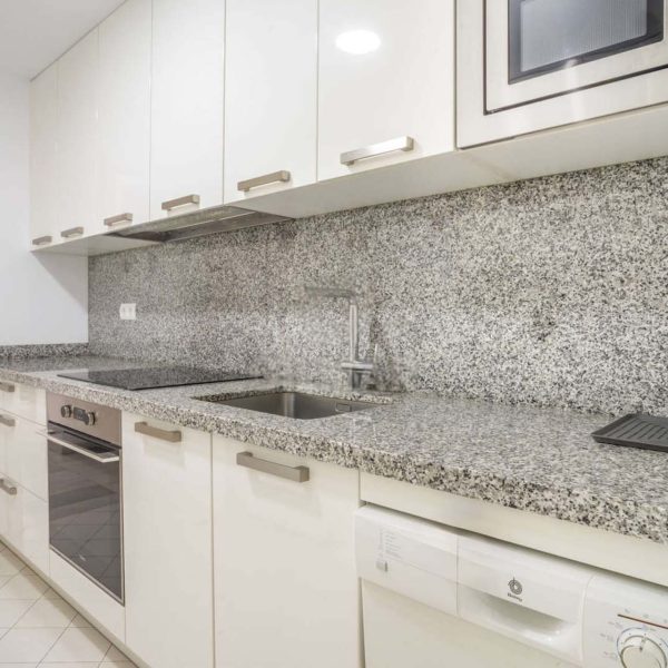 groundfloor-apartments-with-garden-for-sale-in-alcazaba-beach-estepona (1)