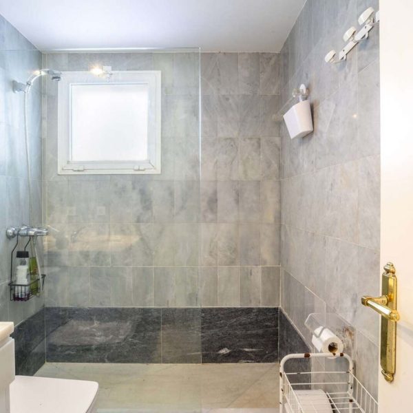 groundfloor-apartments-with-garden-for-sale-in-alcazaba-beach-estepona (30)